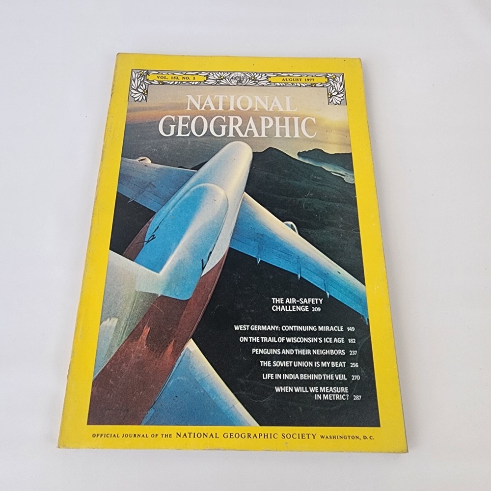 National Geographic Magazine August 1977 No Insert